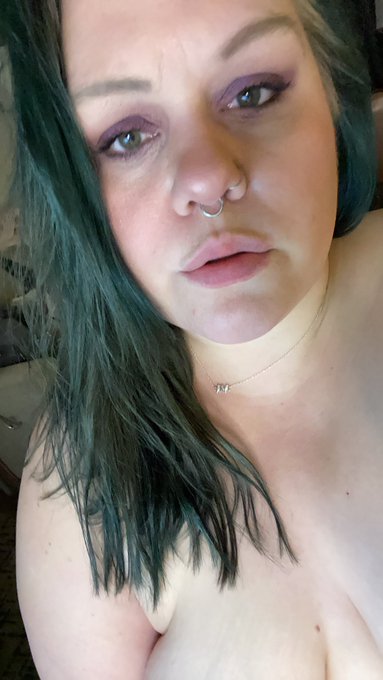 Live now on @chaturbate come join! https://t.co/U2CgK6qAtk<a class="tags" href="/tag/chaturbate">@chaturbate</a><a href="/tag/findom"class="tags"><span>#findom</span></a><a href="/tag/cuckold"class="tags"><span>#cuckold</span></a><a href="/tag/cuck"class="tags"><span>#cuck</span></a><a href="/tag/findomslaves"class="tags"><span>#findomslaves</span></a><a href="/tag/nellatl"class="tags"><span>#nellatl</span></a>