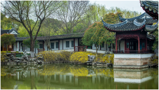 Kunshan_China's tweet photo. Rich in cultural background, ancient towns in #Kunshan would bring you a feast of spring rhythm as it is now dressed in pink and green “coats”, showing off its elegant and dignified appearance. #KunshanInSpring https://t.co/qQnDosmstV