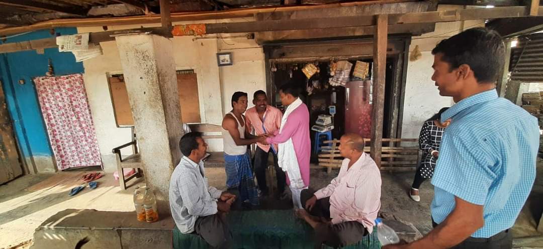 anandbarman286's tweet photo. সকালে বাড়ির পাশের গ্রাম পলাশগুড়ি, রাজপৌরি, নেহালুজোত এলাকায় জনসম্পর্ক অভিযান।
#জয়_শ্রীরাম
#JaiShriRam 
#EbarBJP 
🙏🙏🙏🙏🙏
@BJP4Matigara https://t.co/TxsEcL3bie