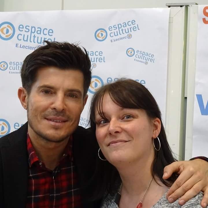 MurielRibstein's tweet photo. @vincentniclo Nous aurions dû nous retrouver aujourd'hui à Longjumeau. Places réservées en juillet pour une annulation quelques semaines plus tard. A quand les retrouvailles tous ensemble? Ces bons moments nous manquent tellement.....#VincentNiclo #niclofamily 😔😔😔 https://t.co/UFyl1XGTaM