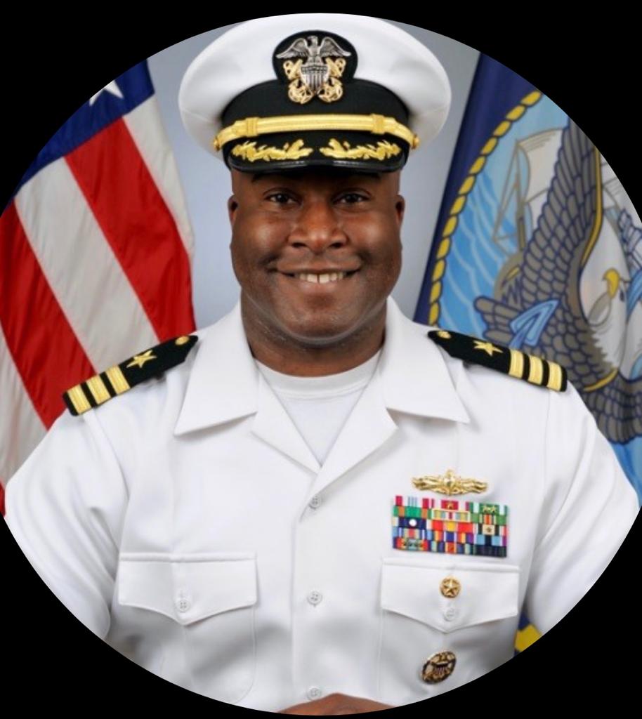 IgboHistoFacts's tweet image. Commander Kelechi Ndukwe

From Okoko-item Abia state, will today April 2, 2021 assume command of a US Navy Guided Missile Destroyer, USS Halsey (DDG-97), making him the first Nigerian, and Nigerian-American to attain such height in US Navy history.

Let's Retweet to celebrate him