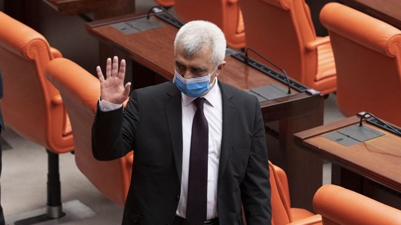 58zmbrt's tweet photo. İlk defa bu ülkede biri toplumun tüm kesimleri tarafından kabul gördü. Sn @gergerliogluof 'nu tutuklamak tüm milleti tutuklamaktır

#HalkınVekiliTutuklanamaz https://t.co/WxcKNQpzIQ