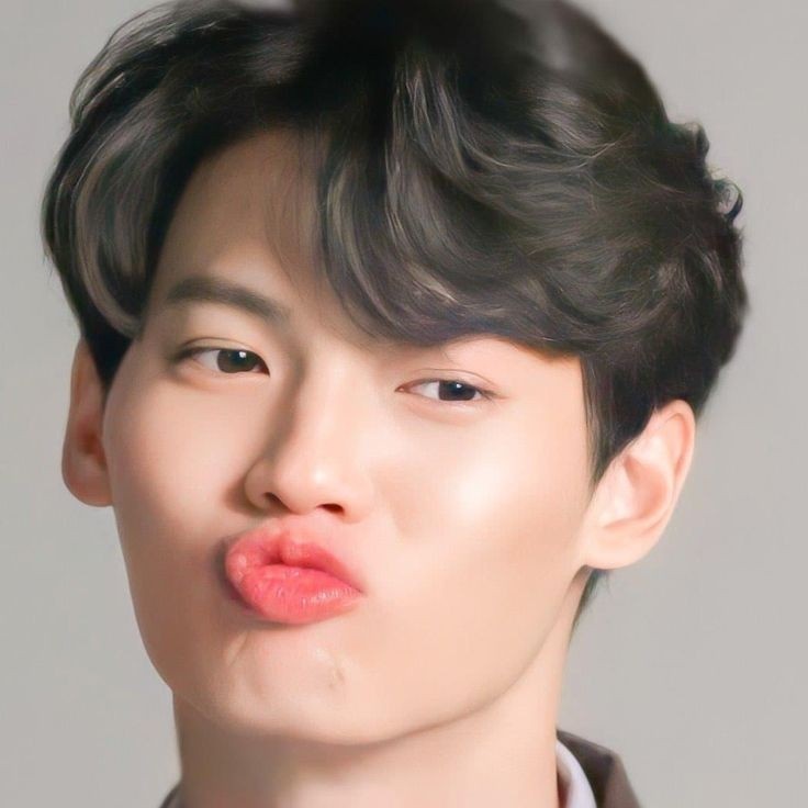 revan chris alldebaran tweet media