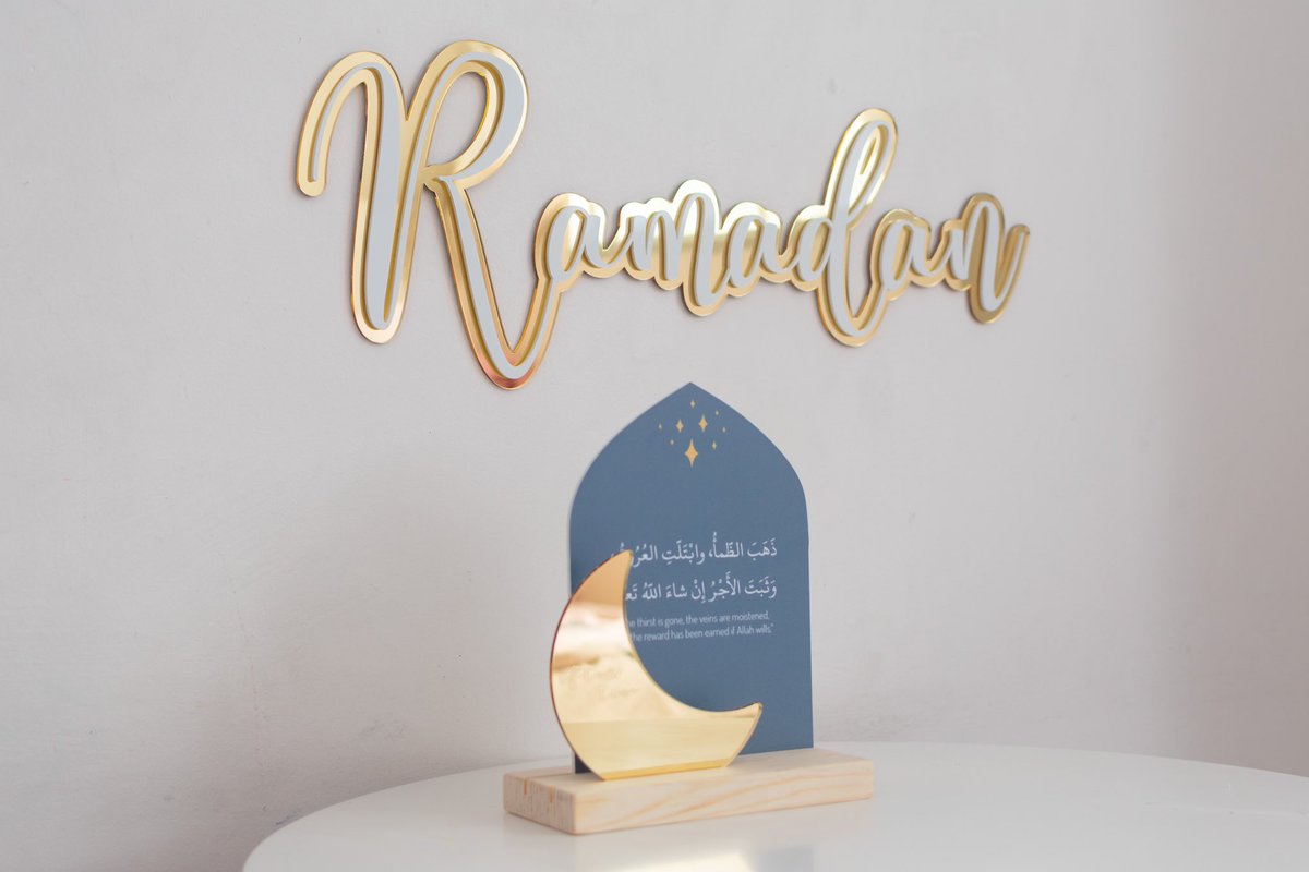 AiniesWallDecor's tweet photo. Iftar Dua Centerpiece. A beautiful reminder for you and your child to always say this dua at iftar.

The front is acrylic mirror and can be used with a dry erase marker to display the time of iftar. 

MVR 250 https://t.co/v8lH2ti70G