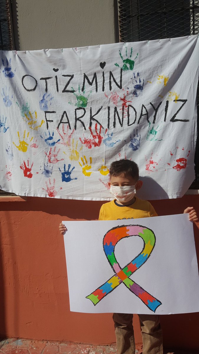 zozan's tweet photo. Otizm Farkındalık Günü 💙 https://t.co/pAnvLn0HHh
