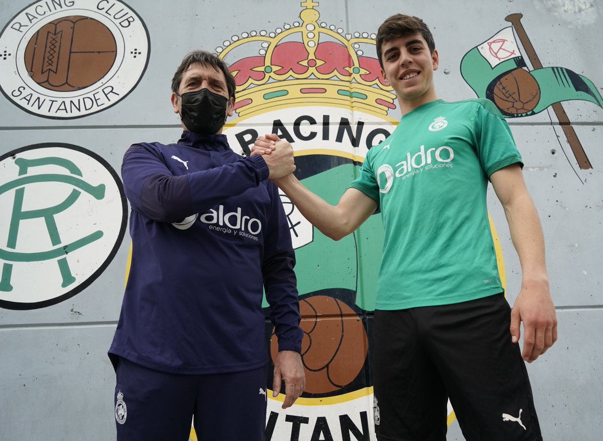 Manzanares psicólogo (@manzapsico) on Twitter photo <a href="/inigo_8/">Iñigo Sainz-Maza</a> es el jugador que más años lleva en el club, 12 temporadas. Desde alevín se desplaza cada día de Ampuero a Santander. Buena persona, humilde, introvertido y sencillo. Se siente orgulloso de su familia y amigos. Desea que toda su carrera sea en el <a href="/realracingclub/">Real Racing Club</a> y en 1ª. <a href="/inigo_8/">Iñigo Sainz-Maza</a> es el jugador que más años lleva en el club, 12 temporadas. Desde alevín se desplaza cada día de Ampuero a Santander. Buena persona, humilde, introvertido y sencillo. Se siente orgulloso de su familia y amigos. Desea que toda su carrera sea en el <a href="/realracingclub/">Real Racing Club</a> y en 1ª.