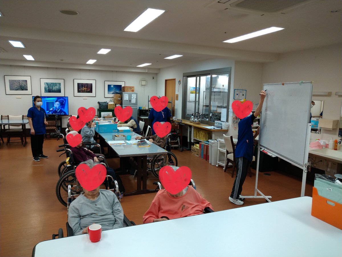 グローバルケア平野 On Twitter 本日のレクの様子です 言葉遊びをしました なかなか言葉が出てこず私たちスタッフも困りました 介護付有料老人ホーム 介護施設 介護