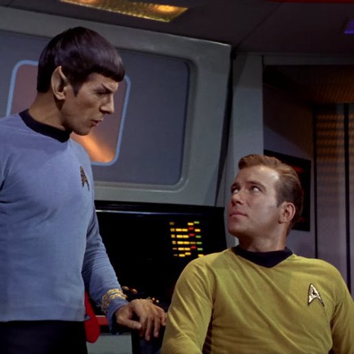 Кирк стартрек 2009. Карл урбан стартрек возмездие. Крис пайн стартрек возмездие. Стартрек 2009. Капитан кирк стартрек возмездие.