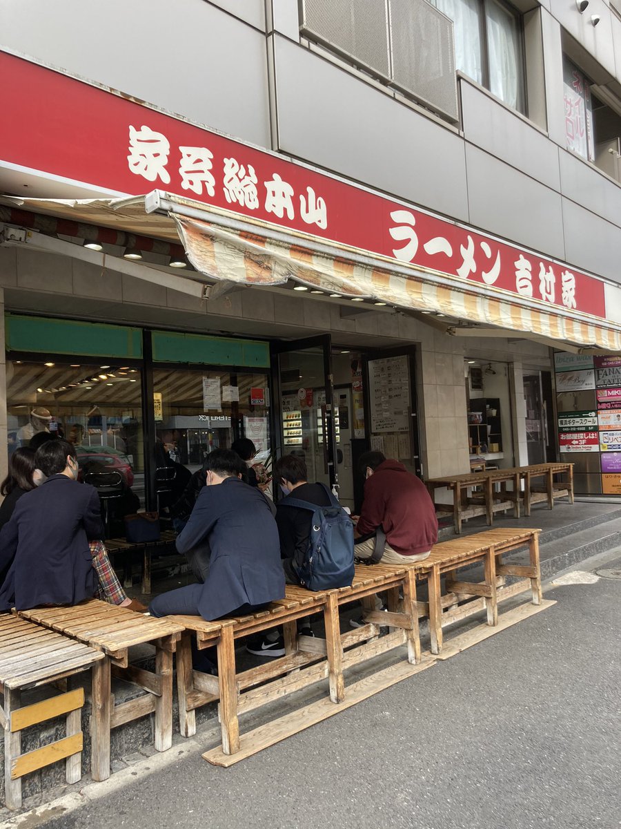 なべよこ tweet media