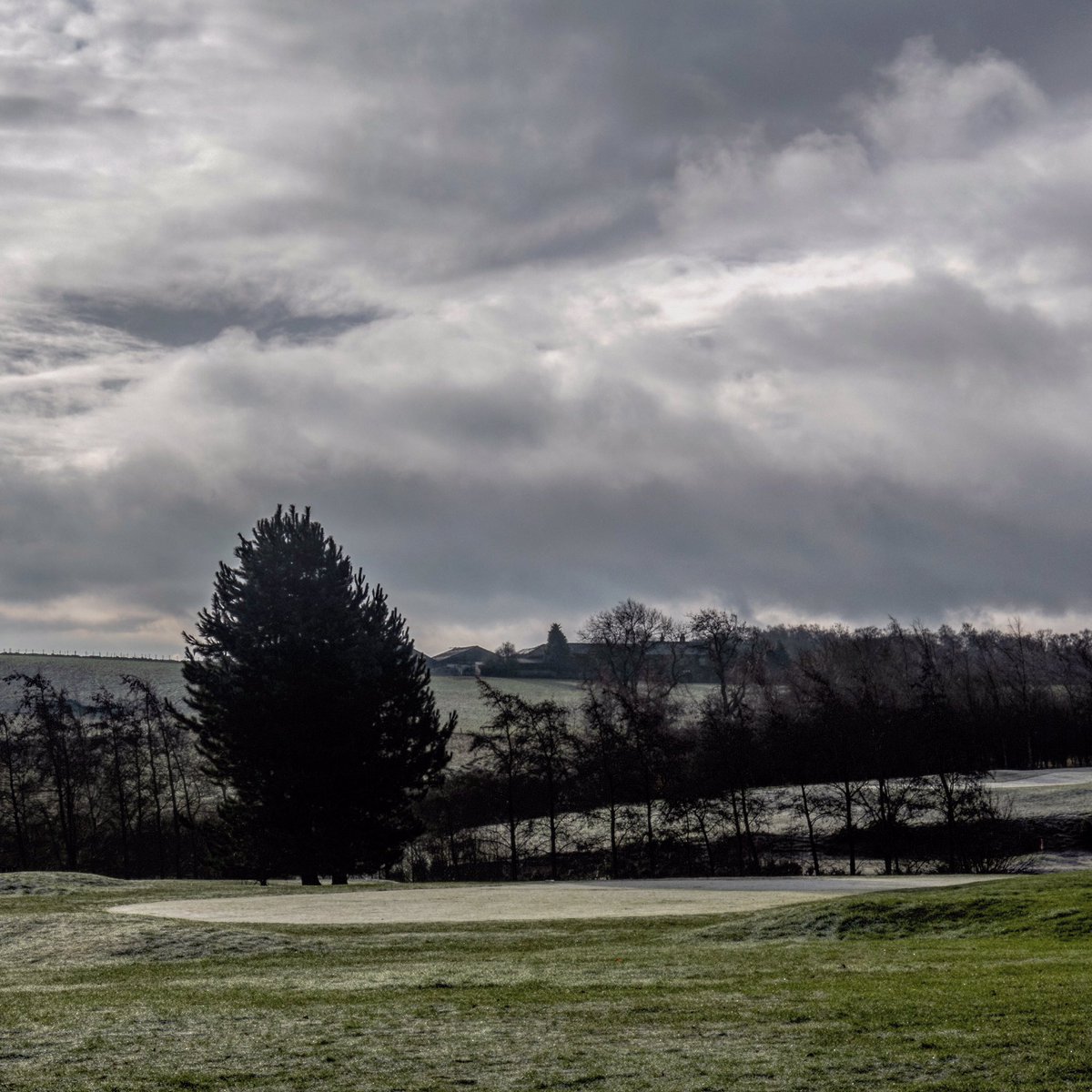 RadioAndrewE's tweet photo. A wintry walk: Wike, north of Leeds (23/1/21)
#landscapephotography #landscape_captures #landscape_lovers #landscape_lover #landscape #leeds #wikeridge #wikeridgegolfclub #ice #frozenpuddle #clouds #cloudscape #cloudporn #dailyexercise #winter2021 https://t.co/XU7PNupkS4