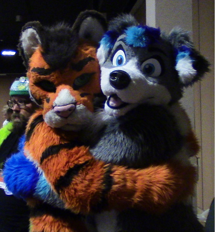 TaebynPup's tweet photo. AH @StripeyButt I CANT FIND THE PIC OF THE THING WHERE DOGGIE DO YOU HAVE IT???
but here's this in any case
#RMFC2016 https://t.co/F2ggb7Qn0U