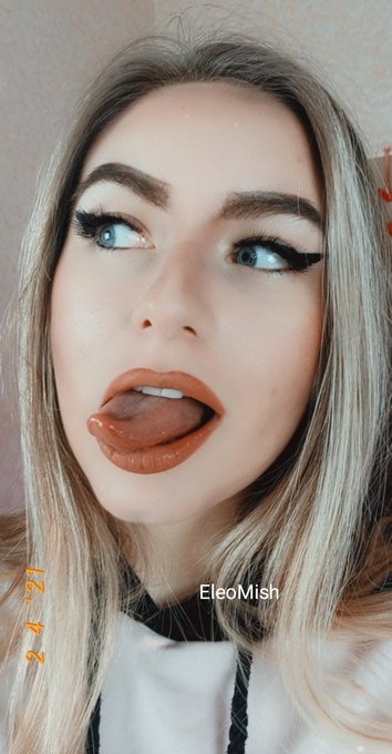 Solo online right now! Guys support me pls I&rsquo;m very worried today 😝😝😝 #webcam #camgirl #chaturbate #nsfw<a href="/tag/webcam"class="tags"><span>#webcam</span></a><a href="/tag/camgirl"class="tags"><span>#camgirl</span></a><a href="/tag/nsfw"class="tags"><span>#nsfw</span></a><a href="/tag/chaturbate"class="tags"><span>#chaturbate</span></a>