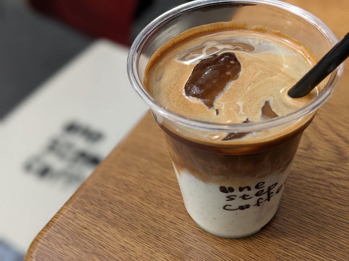 kotatti510's tweet photo. 今日は急遽午後仕事休みになったので、美味しいコーヒーで仕事の疲れを癒やしてきました☕
#onestepcoffee
Amaretto flavor美味しかったしスタンプカードもらえてよかった✨ https://t.co/D4VBJPMuVk