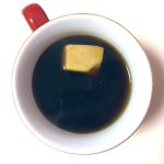 確かに似てるかも？角砂糖だと思ってコーヒーに入れてしまったのは、あの食べ物だった･･･!
