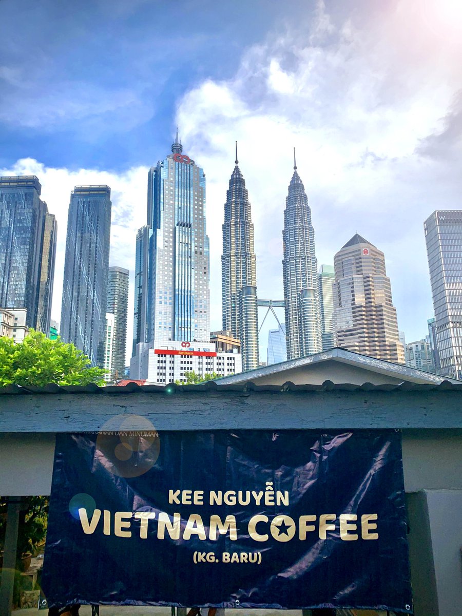 keenguyencaphe's tweet photo. Vietnam’s Finest Coffee sudah sampai akhirnya right at the heart of Kuala Lumpur in Kampung Baru. Orang Kay Elle boleh serbu sini bermula esok 10am

Landmark berdekatan dengan Nasi Padang Kg Baru atau Wak Man Sate Kambing

51A, Lorong Raja Muda Musa 5, Kampung Baru, 50300 KL https://t.co/AQM7YpsZdG