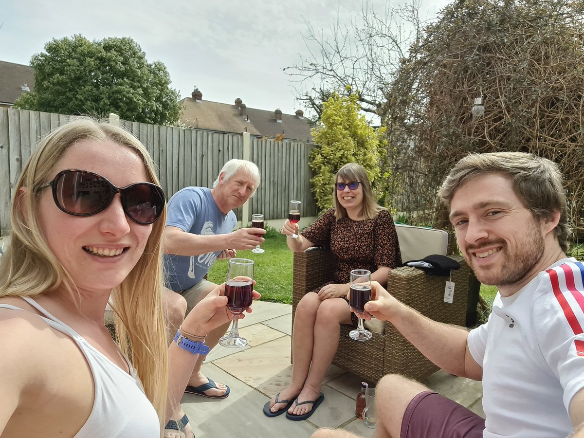 ahkrobbins's tweet photo. We actually did ChrisMarch!! Reuniting with the parents after 5 1/2 months ๐ฅณ @gregjames @felixwhite @jimmy9 #tailendersoftheworlduniteandtakeover #ChrisMarch #ChrisEaster https://t.co/gMry3EySgb