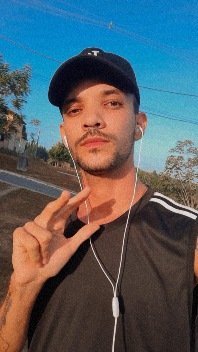ApolloGoncalve's tweet photo. Uma bela manhã a vocês ❤️ 

#DIA #SOL Biblia https://t.co/yaZJT8mxLb