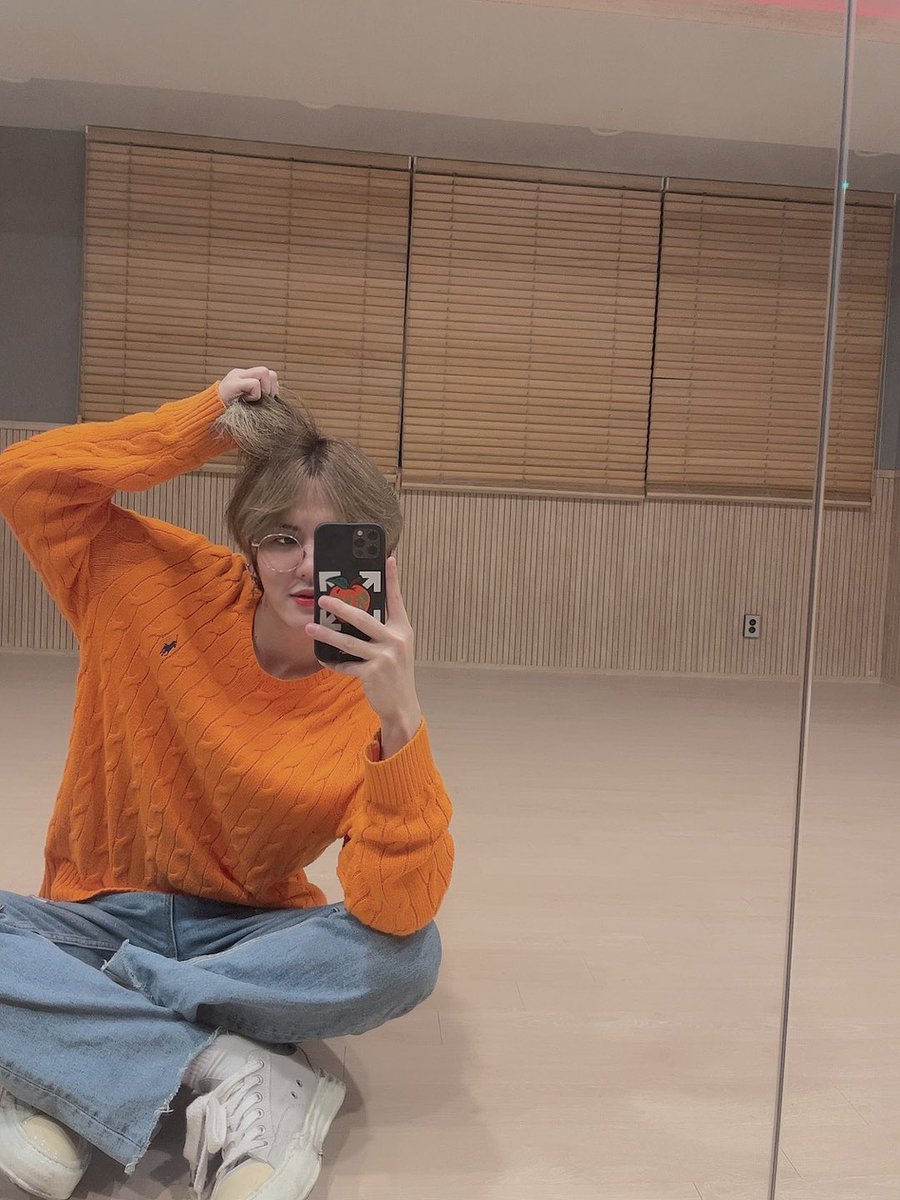 UP10TION's tweet photo. 🧡 수고했어요 허니텐 #업텐션 #환희 #놀아줘서고마워💛 https://t.co/ybozgP1zOp