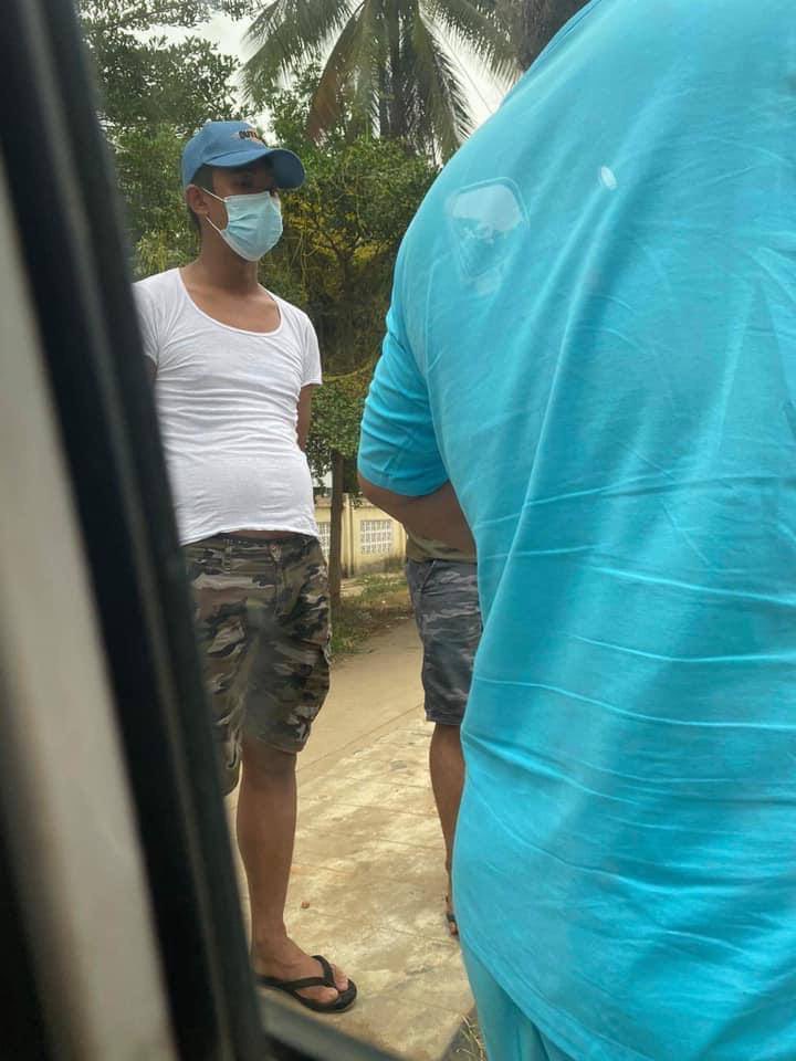 EmilyTheint3's tweet photo. In Bago, Military terrorists forcefully abducted Doctor NayMyo, the leader of the Bago Red Cross Team for no reason.
NEWS SUPPRESSION
#WhatsHappeningInMyanmar
#Apr2Coup
#InternetShutdown https://t.co/jxbLhBw6uJ