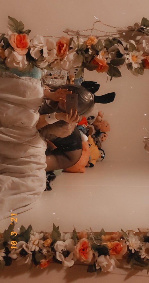 LilMissiMoon's tweet photo. A lil bunny girl post for bunny day weekend 💕 https://t.co/OzDAhTjhAW