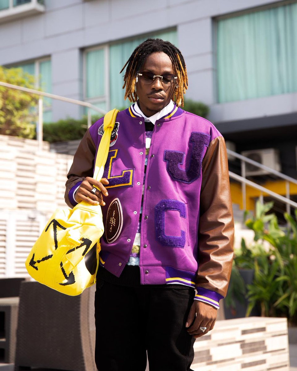 FireboyGallery's tweet photo. 📷🚀 https://t.co/ibZ73TI9b9