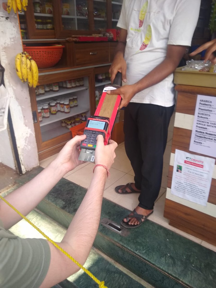 frankhoffmann1's tweet photo. Indian ingenuity at work: Fighting #COVID19 with a #cricket bat. #innovation #jugaad https://t.co/Zxamw0HOYM