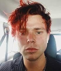 lloverrofminee's tweet photo. RED HAIR @Ashton5SOS . THAT. IS. THE. TWEET.
 
a thread/safe  - https://t.co/ey9xRwj8NL