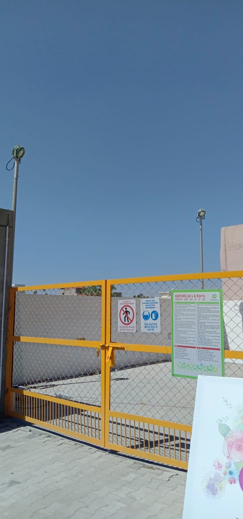 ✨ Our constant endeavour is to make our customers' experience a special one each time they visit us!
Today, additional lighting gets set up at our station around the CNG compressor wing! We invite you all to fuel up with us as we remain committed to keep #DeliveringHappiness💚