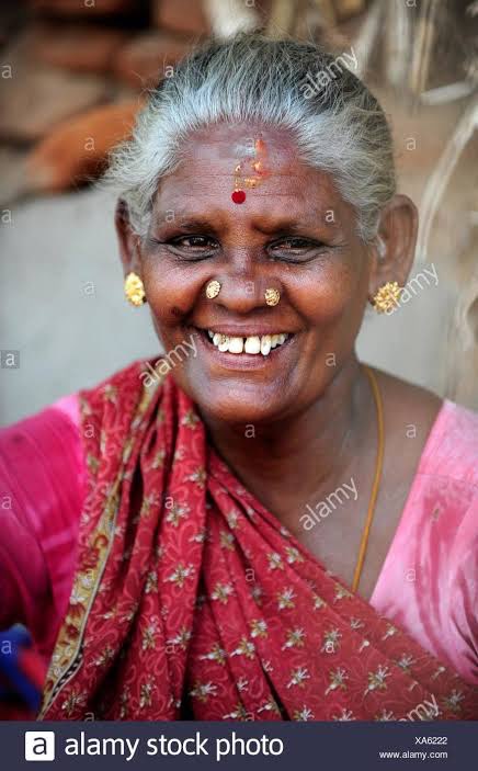 Gayashaba's tweet photo. ஜி ; இப்போது நான் மதுரை பற்றியும் அதன் கலாச்சார பெருமை பற்றியும் கூறப் போகிறேன்..

மதுரையன்ஸ்; நீ யார்ரா கோமாளி, எங்கூரு பெருமைய எங்களுக்கே சொல்றது....💦💦

#PMModi #ModiInMadurai #TamilNaduElections2021 https://t.co/VWpErSZd4x