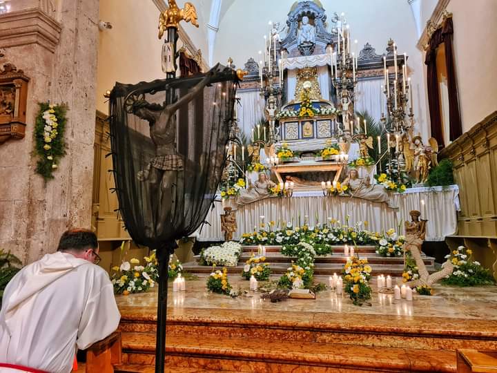 VisitVrboska's tweet photo. Following the Cross 🙏🙏 📷 JM @VisitVrboska @crodestinations @DreamInDalmatia @portaldnevno @Croatia_hr @dalmatiahr @FindCroatia https://t.co/QJq1XJvsVJ