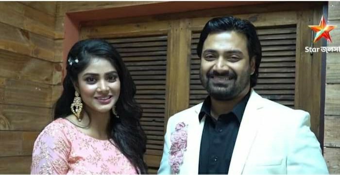 SumitaS65327453's tweet photo. ShamelessHYPOCRITE
@StarJalsa
#Mohor
#MOHORat8PM
#MOHORfacingINJUSTICE
@SUSHMIT94328358
@Swagata47538219 @Mou_Mukherjee28 @Zareen27107042
@Looptoop,, @GolpowithTori
@ChirkutInfinity
Mohor is our oxygen &amp; Inspiration... Don't destroy the story..and Don't change the time slot.. https://t.co/fGeKDM5b2Y