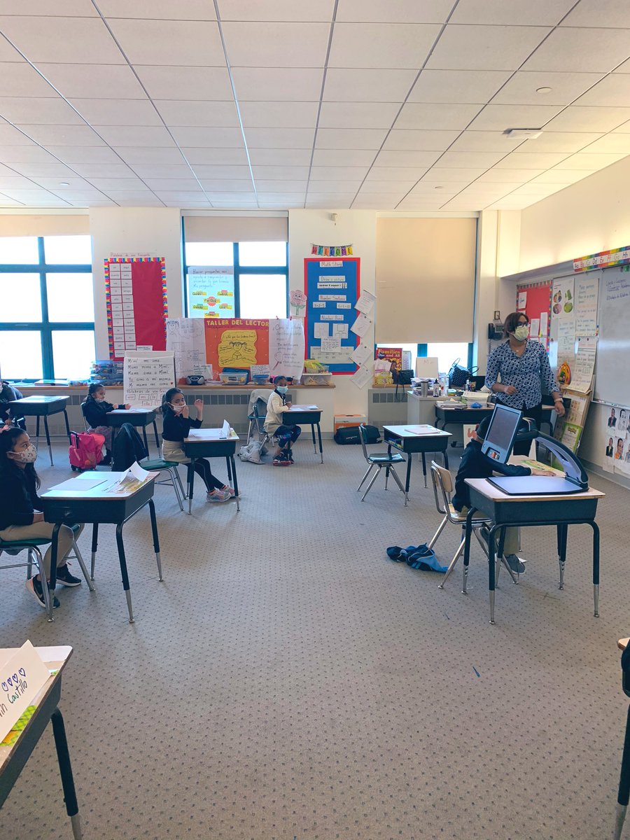 Ms. Almodovar experienced the love for learning 📕 and the excitement of her bilingual first graders at ELAMS. Congratulations 🎉 on your transition to your new class. <a href="/ell_hartford/">HPSEL</a> <a href="/HPSchools/">Hartford Schools</a> <a href="/ELAMSHPS/">Expeditionary Learning Academy at Moylan School</a>