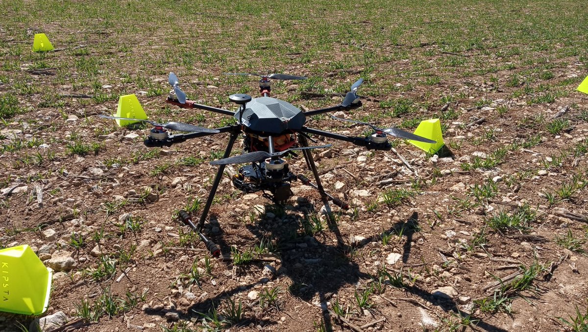 infodron_es's tweet photo. La UVa prueba micrófonos inteligentes en drones para rescates con baja visibilidad https://t.co/kl2cruIQ7W https://t.co/qUS5nwuhmg