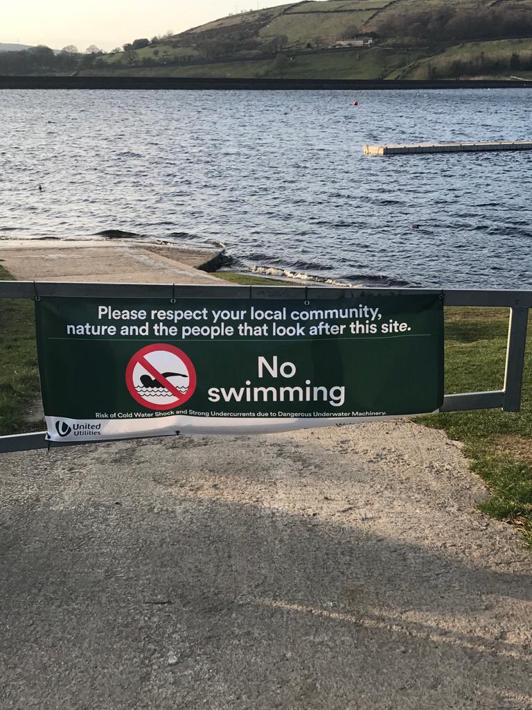 KeepingUSecure's tweet photo. Reservoir Safety: Do not swim in #Dovestones Reservoirs have deep sides, strong currents caused by underwater machinery &amp; are extremely cold which can lead to cold water shock. Stay safe around water #keepsafekeepout #deadlydangers #watersafety #drowningprevention #saddleworth https://t.co/2GYFpMOWqq