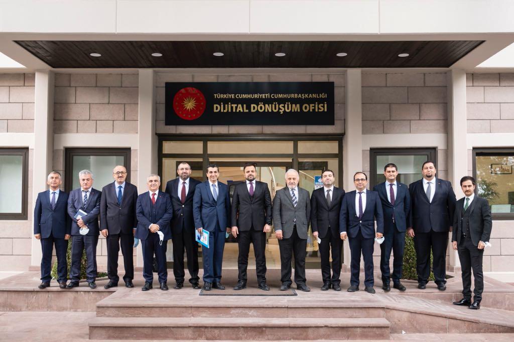 bgdturkiye's tweet photo. Bilgi Güvenliği Derneği Yeni Yönetim Kurulu İlk Ziyaretini Cumhurbaşkanlığı Dijital Dönüşüm Ofisi Başkanı Ali Taha KOÇ’a Gerçekleştirdi https://t.co/EWDtwYHdnt