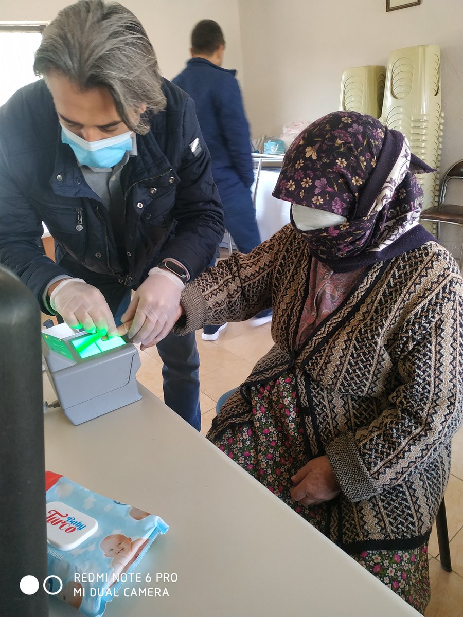 Saruhanlı nüfus müdürlüğü Sarısığırlı köyü 75 yaş üstü parmak izi alımını hayırlısıyla tamamladık köy halkına ve muhtarımıza göstermiş oldukları ilgi ve alakadan dolayı teşekkür ederiz. 
<a href="/ValiKaradeniz/">Yaşar Karadeniz</a>
<a href="/sefikaygol/">Şefik AYGÖL</a>
<a href="/suleymankara26/">Süleyman Kara</a>
#HayatınızınHerAnında 
#AdresteNüfusHizmeti