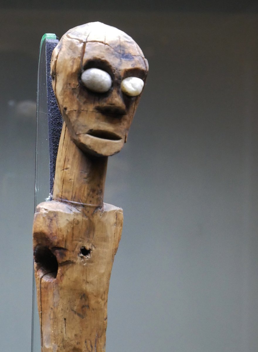 richardhosgood's tweet photo. Question for you lovely twitter folk - is there a single publication on the Roos Carr figures? Full dimensions? Line drawing etc? Asking for a Bronze Age build project... 🙂 #rooscarr #bronzeage @butserfarm https://t.co/YHCf61cN1a