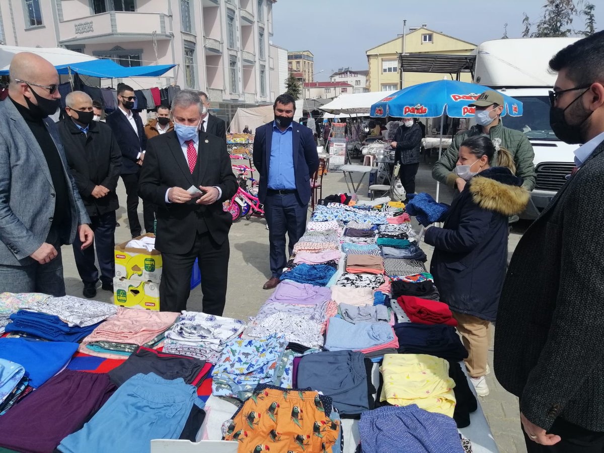 Glckprt's tweet photo. Gelecek Partisi Demirköy 1.olağan kongresi saat 14.30 da başlayacaktır.Kongre öncesi Genel Başkan Yardımcısı sayın Selçuk Özdağ eşliğinde esnaf ziyareti yapılmaktadır .. https://t.co/kMXhlTnNve