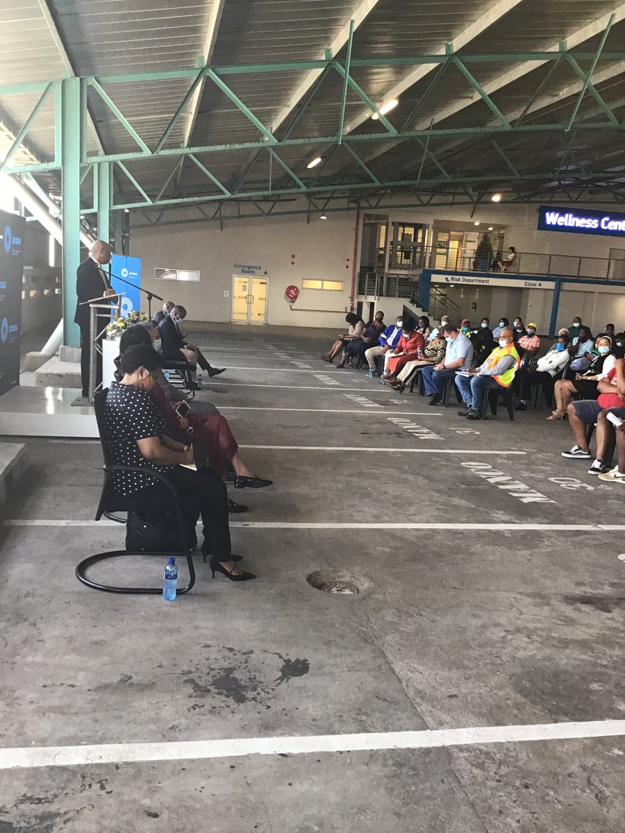 Metrorail_kzn's tweet photo. PRASA Group CEO Mr Zolani Matthews engagement with employees and genuinely listening to employees concerns 
#KznRegionalOffice #GCEO Engagement sessions https://t.co/Ra12VxBgPN