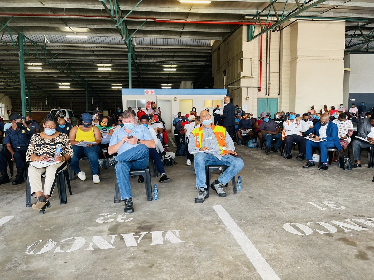 Metrorail_kzn's tweet photo. PRASA Group CEO Mr Zolani Matthews engagement with employees and genuinely listening to employees concerns 
#KznRegionalOffice #GCEO Engagement sessions https://t.co/Ra12VxBgPN