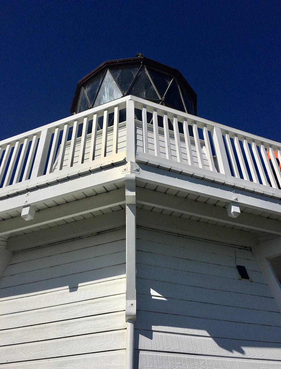 NatashaBarret18's tweet photo. Fabulous day trip out to #ManukauHeads #Lighthouse
#daytrips #eastertrips #Auckland #shotoniphone #iphonephotography #spectacularviews https://t.co/96oG9Dl3Zw