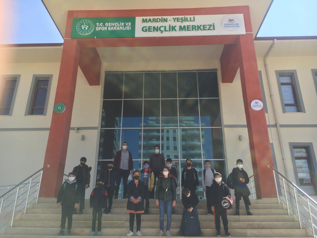 yesilligencliks's tweet photo. “Biz Anadoluyuz” Projesi kapsamında Gençlik Hizmetleri Genel Müdürlüğü tarafından Batman ilinde yapılacak programa 13 çocuğumuzu uğurladık.
Çocuklarımızın sevinçleri ve heyecanları görülmeye değer. https://t.co/QO5ODtpRQ8