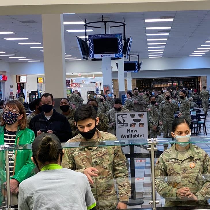 BUN__D's tweet photo. Hello Newyork, we are so proud to serving at  Fort Drum Army Base New York, happy and healthy days all #healthyfood #naturaltaste #armybase #newyork #america #fortdrum #fortdrumnewyork #fortdrumny #armysoldier #usarmy #usa🇺🇸 #usarmysoldier https://t.co/J2RCL8ScmN