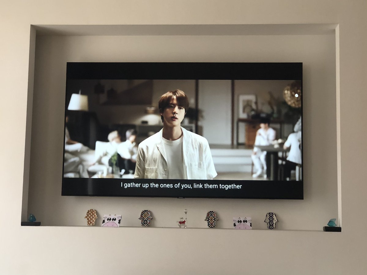 babysumo's tweet photo. Loving @bts_twt new song #FilmOut 💜 everytime I watch their video, it feels like I’m watching a short movie 🍿 amazing! 

#BTS #BTSARMY #BTSFilmOut https://t.co/Uig7g1iDFg