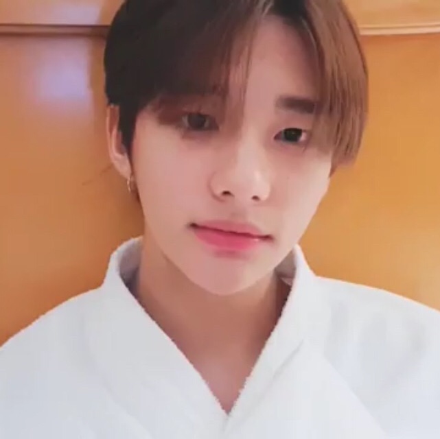 hwangkooki's tweet photo. -Eu te amo Hwang Hyunjin. https://t.co/SdCJgTBiUo