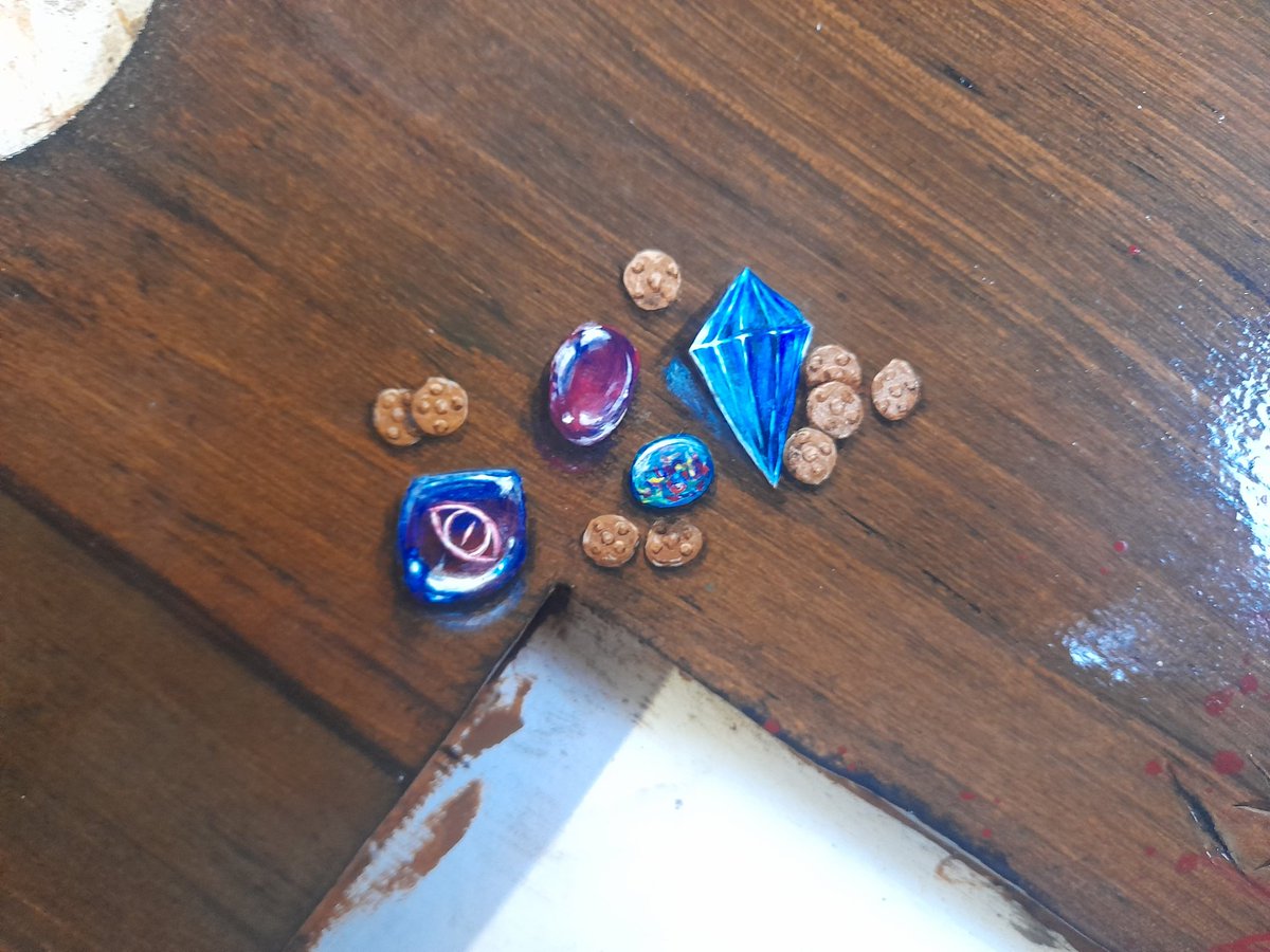 Apispaintbrain's tweet photo. 1/3 - table has now been decorated with some scuffs, knife marks etc. Definitely going to be practising my tromp l'oeil more and get better. But for not having done this in 6 years, I'm exceedingly happy, proud and glad to hand it to my GMs #nerdart #havingfunagain #trompleoil https://t.co/47DRpvDFn3