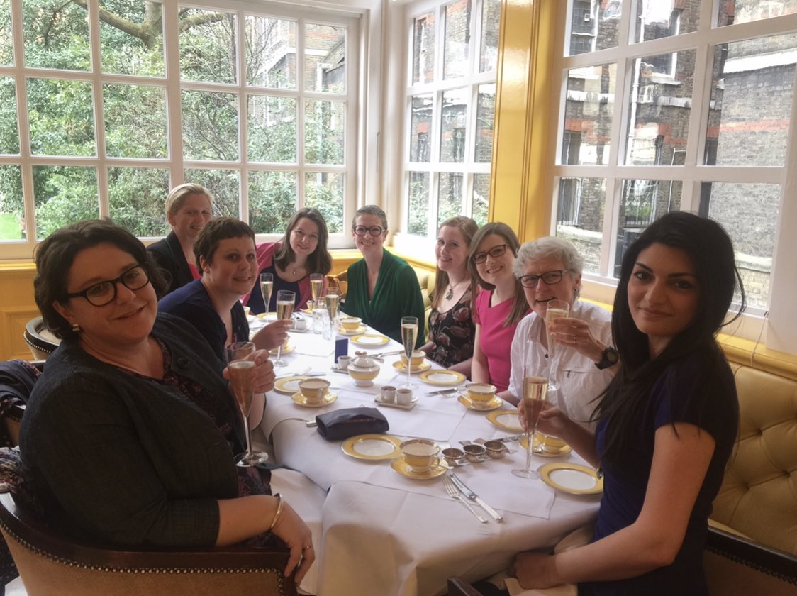 RoshanaMN's tweet photo. Guys look what I found!! Yesterday 5?? Years ago I think
@trishgreenhalgh @Liz_ORiordan @silv24 @doctor_oxford Et al! https://t.co/tceTZqPKN1