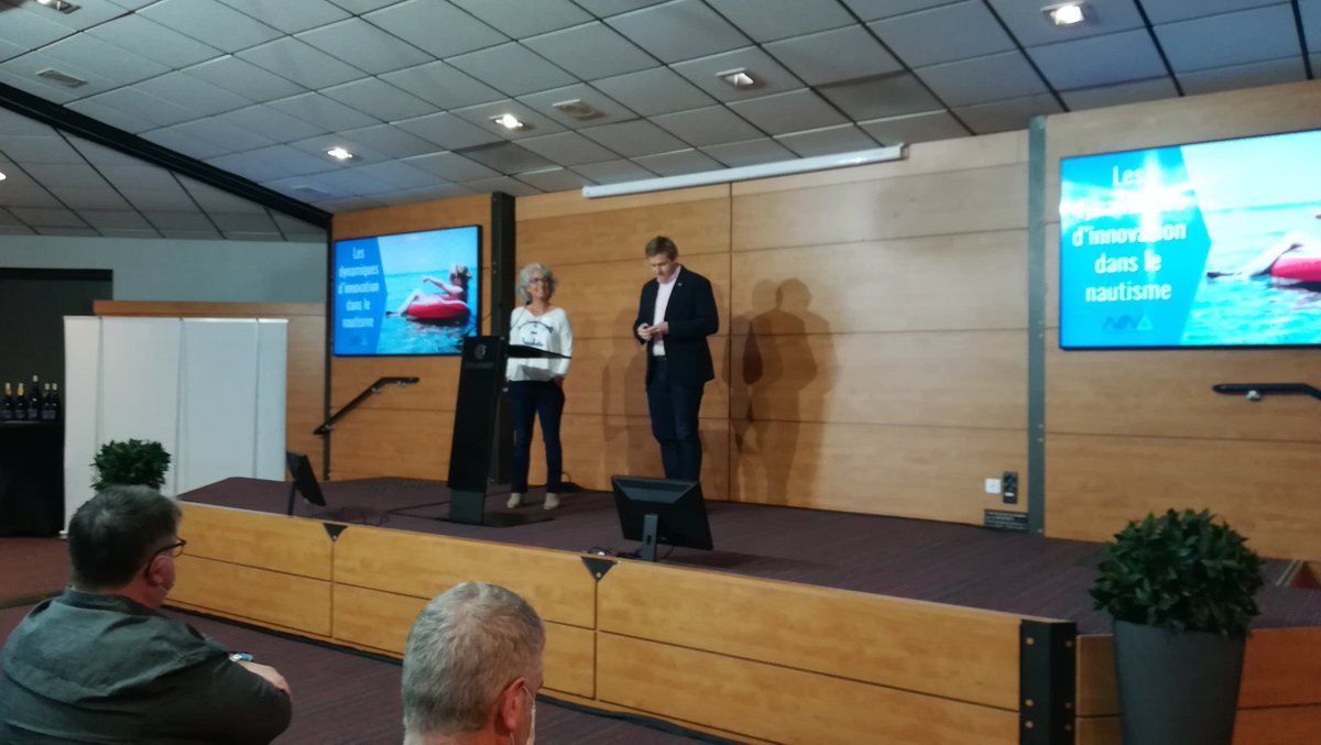 wearenina's tweet photo. En scène ! NINA présente les tendances de l'innovation nautisme aux Rencontres Régionales du nautisme @NautiHub https://t.co/dKBIy90jxp