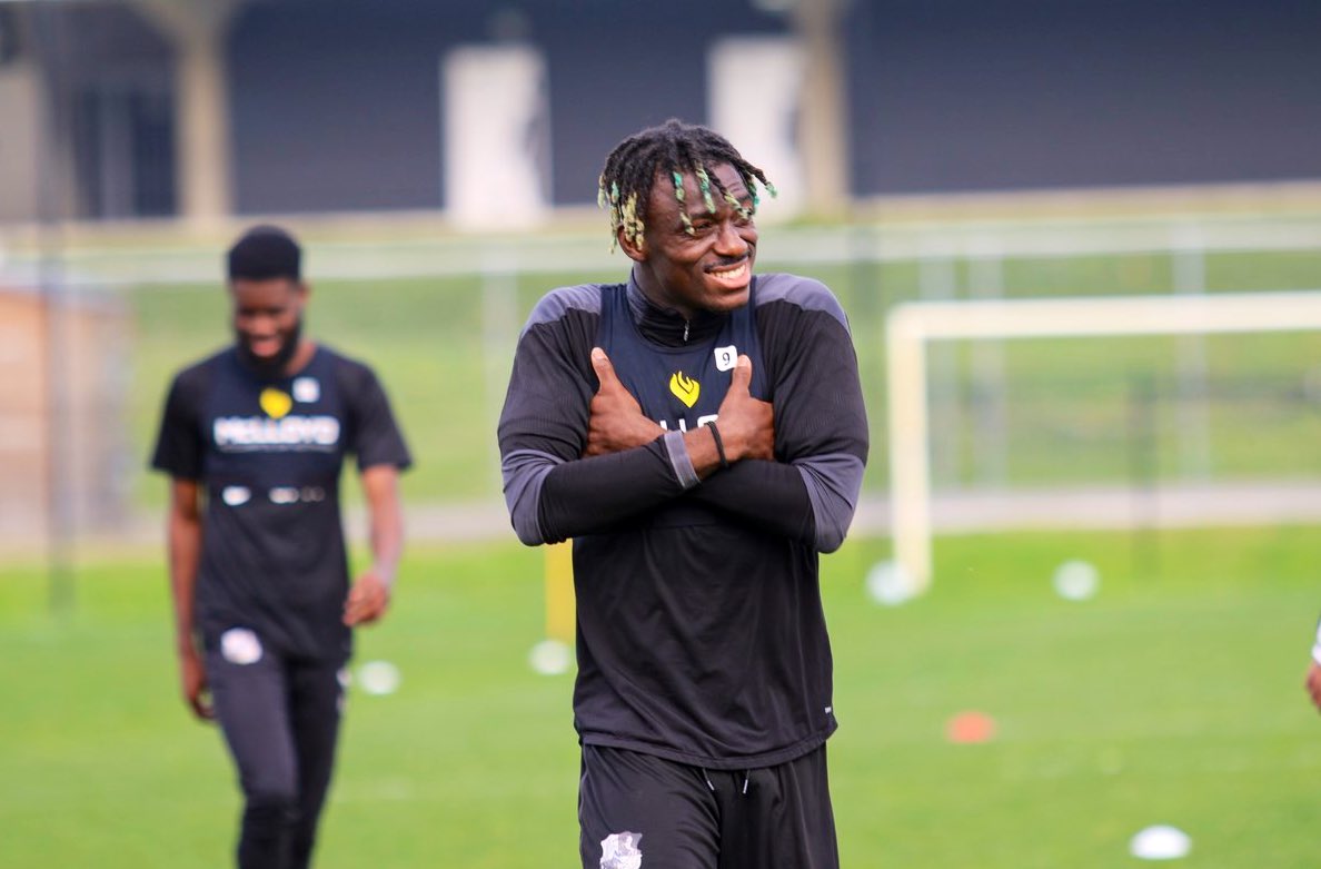 QualityQuadry's tweet photo. Aside being magnanimous  to people, @stevenodey31 is one STRIKER that knows how to score.

Keep shining bro!! https://t.co/72QZEHzPaF