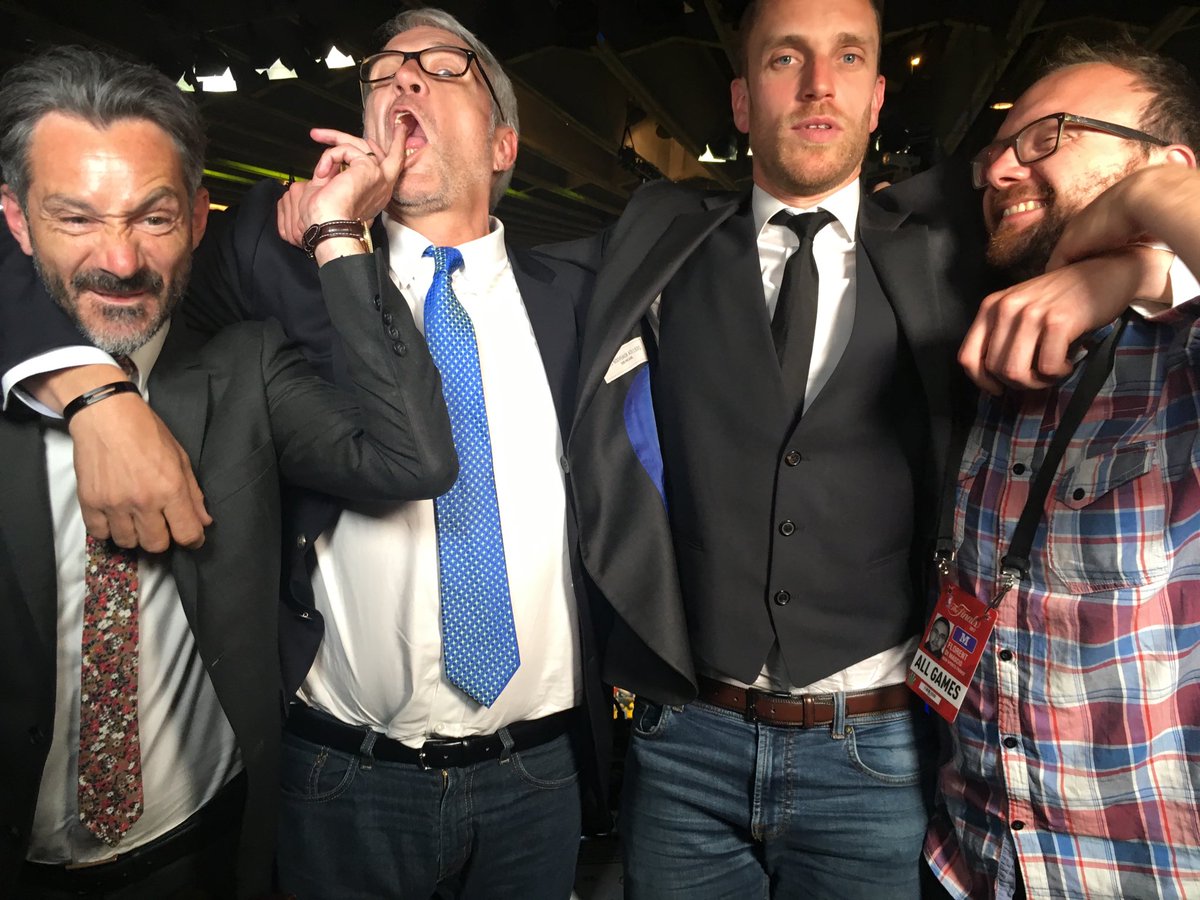 SoFrenchProd's tweet photo. @X2thaV @JMonclar Ok, je relance d’un joyeux anniversaire. L’hygiène bucco-dentaire avant tout ! 🎂🎉🥳 https://t.co/0Gen6m6S4F